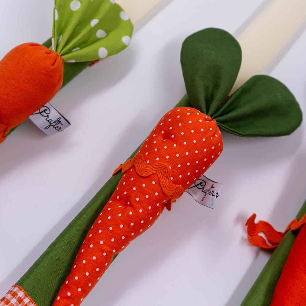 Λαμπάδα με καρότο κουδουνίστρα