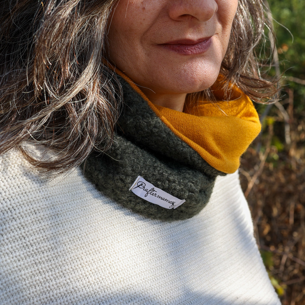 Κασκόλ λαιμού, λαδί