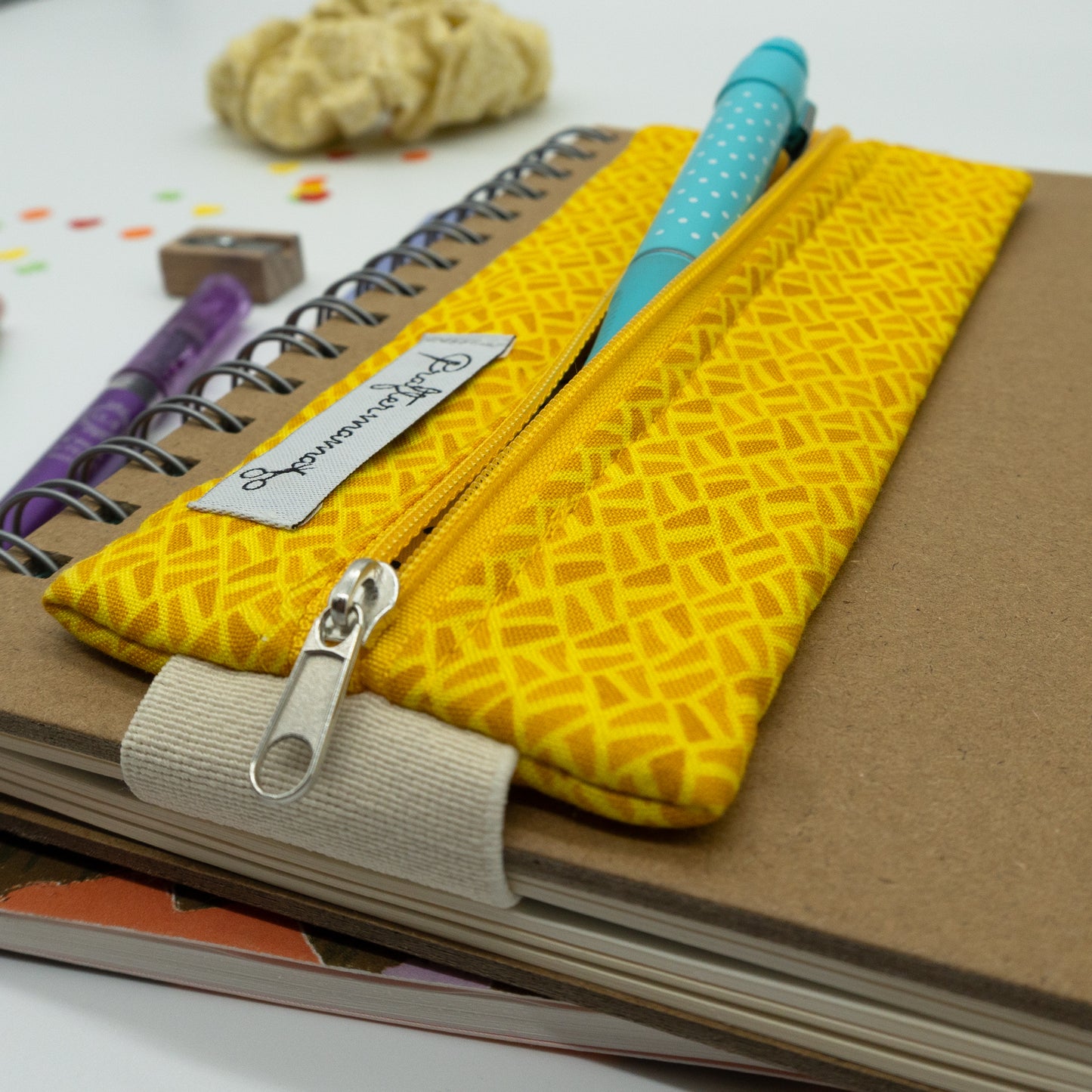 Κασετίνα τετραδίου με λάστιχο, κίτρινη