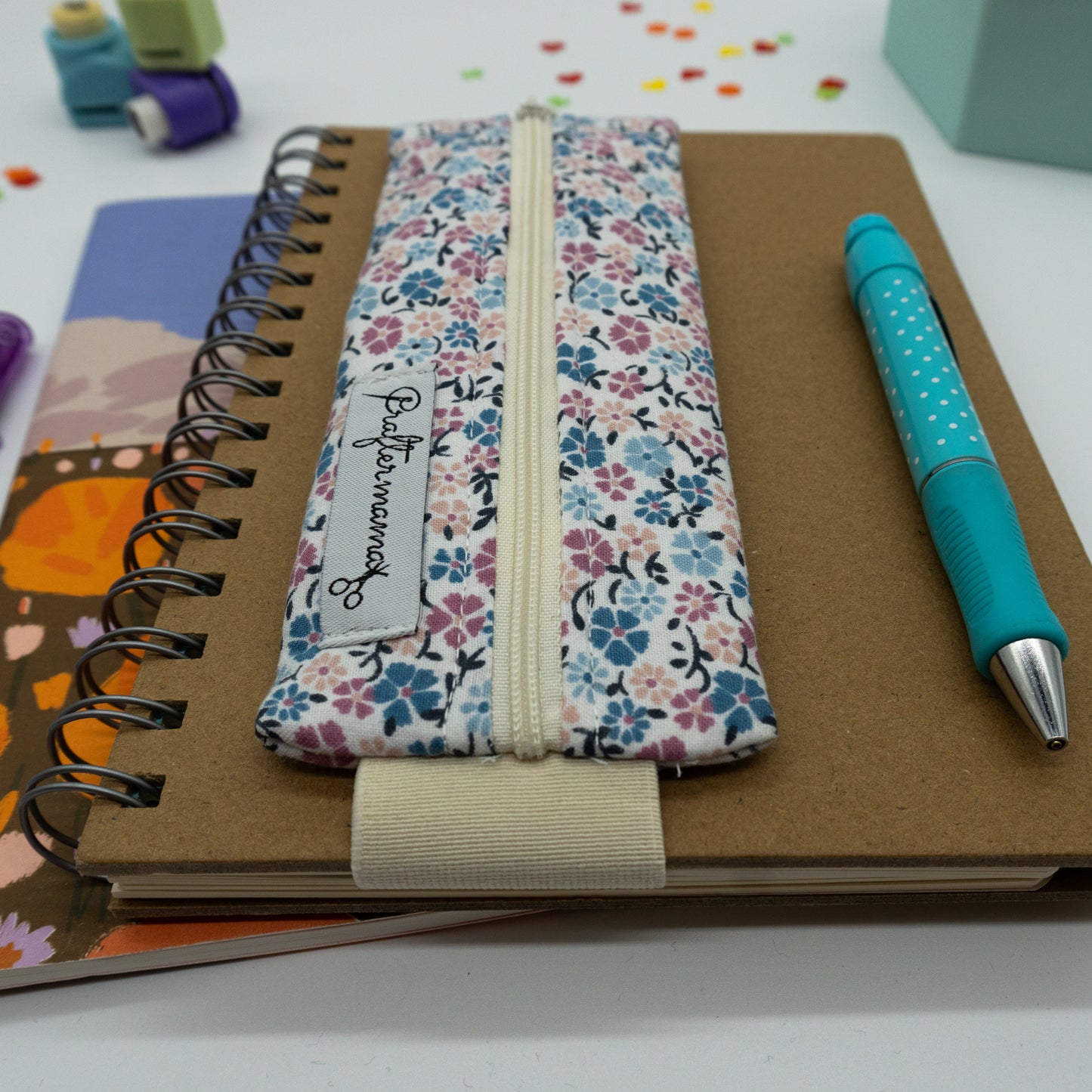 Κασετίνα τετραδίου με λάστιχο