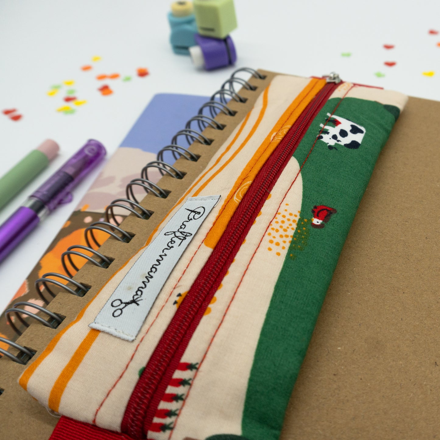 Κασετίνα τετραδίου με λάστιχο, φάρμα