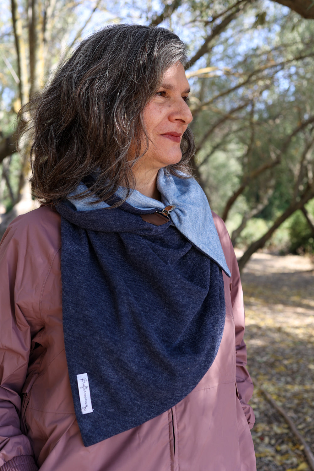 Πολυμορφικό τριγωνικό κασκόλ, μπλε- Scarf