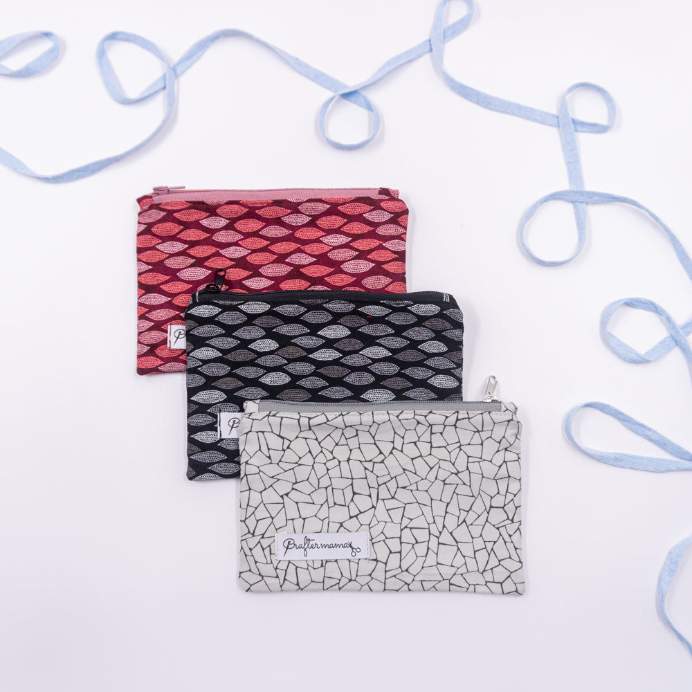 Πορτοφόλι με φερμουάρ, σε γκρι-μαύρo