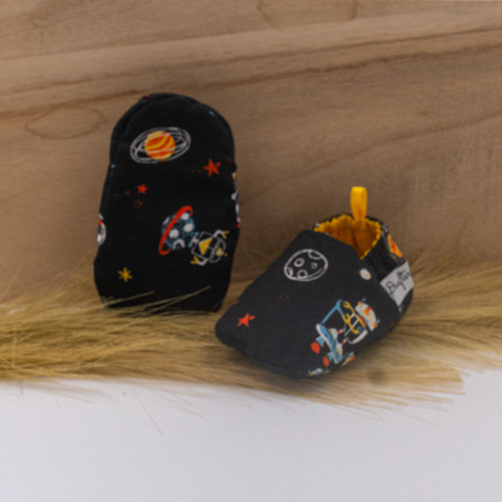 Παπουτσάκια αγκαλιάς - διάστημα και ρομπότ