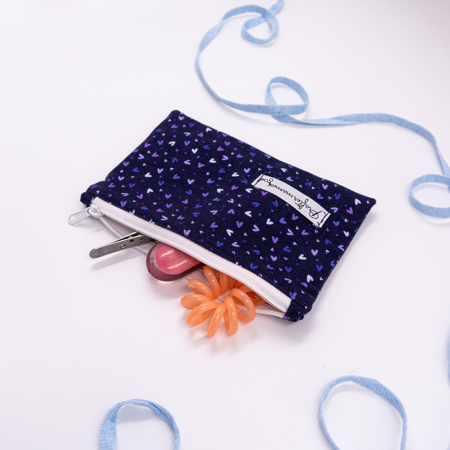 Πορτοφόλι με φερμουάρ, σε μωβ αποχρώσεις