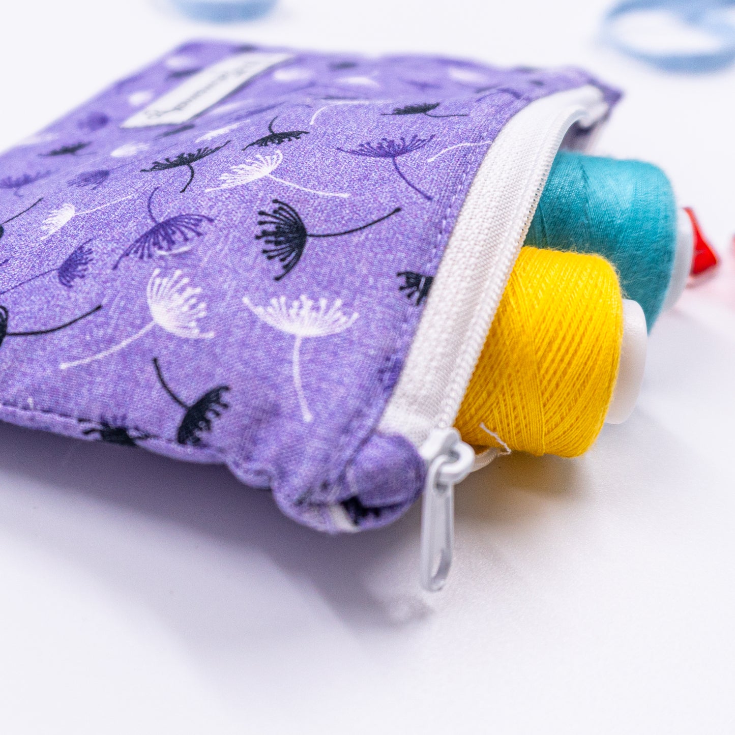 Πορτοφόλι με φερμουάρ, σε μωβ αποχρώσεις